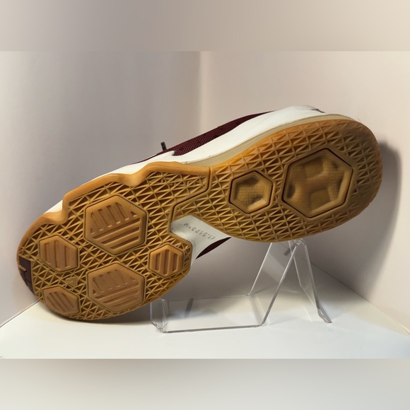 NIKE Air Max Lebron James 13 XIII - Low Team Red Gum - Men's Size 10 -831925-610 - Picture 14 of 15